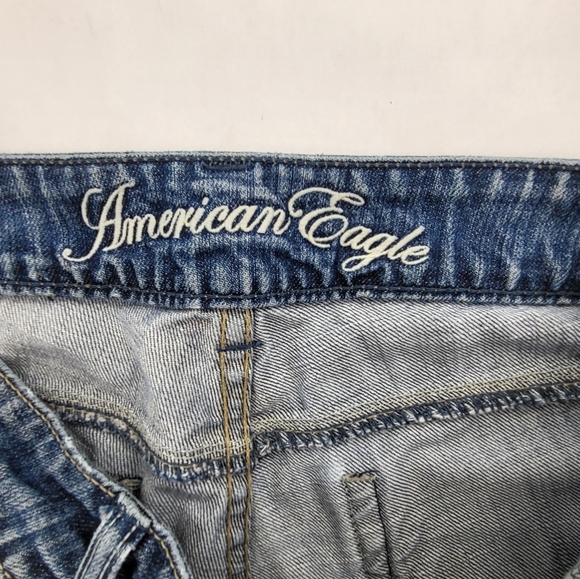 American Eagle Jeans Womens Size 4 Long Straight 77 Denim Low Rise Distressed - Picture 1 of 11